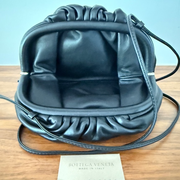 Bottega Veneta Smooth Pouch in Black - Picture 7 of 14